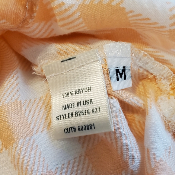 Bella Dahl Orange Gingham button down! Size Medium. - Picture 8 of 9